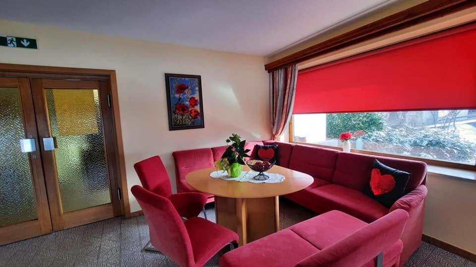 Gaestehaus Post Aigner Greifenburg Bagian luar foto